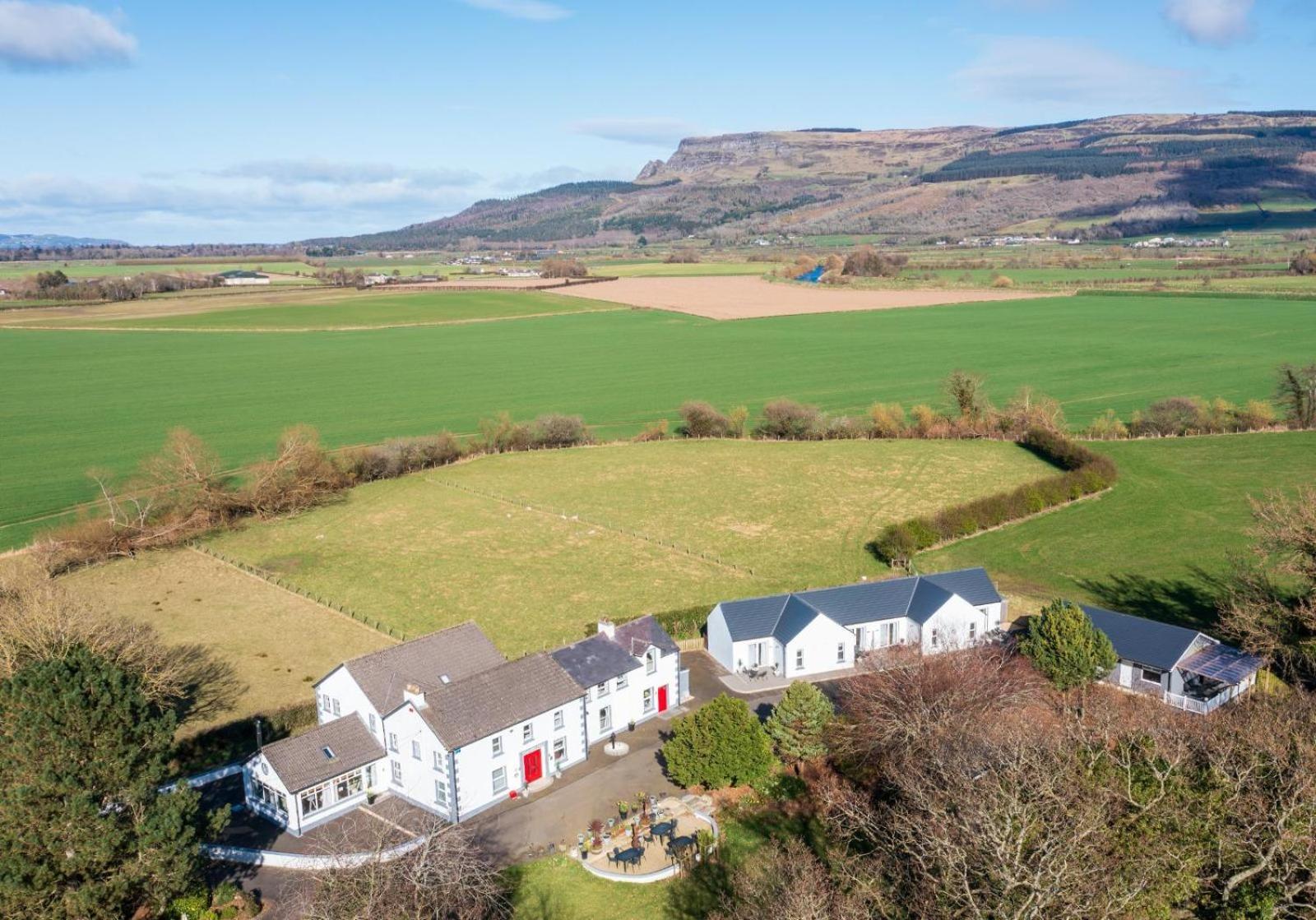 Willow House Bed & Breakfast And Orchard Studios Self Catering Limavady Εξωτερικό φωτογραφία